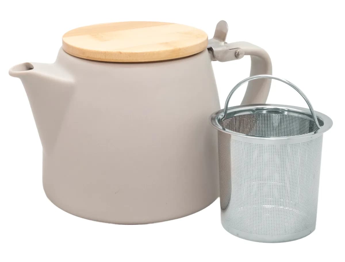 Tetera de porcelana con filtro