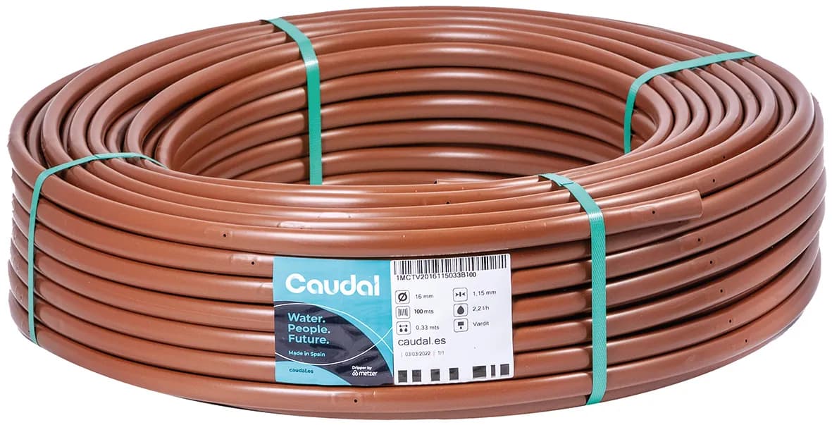 Tuberia marron con gotero plano cada 33
