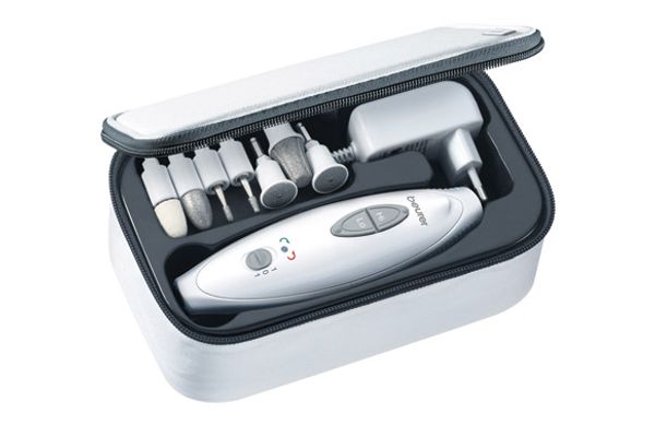 MANICURA-PEDICURA PROFESIONAL 