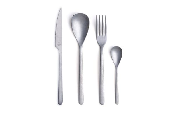 CUBERTERIA 24 PIEZAS CANADA 18% VINTAGE