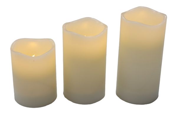 VELAS DOLO 20 LM LUZ CALIDA Y EFECTO LLAMA PACK DE 3 PILAS (2AAA) 15/12/10X7,3 CM
